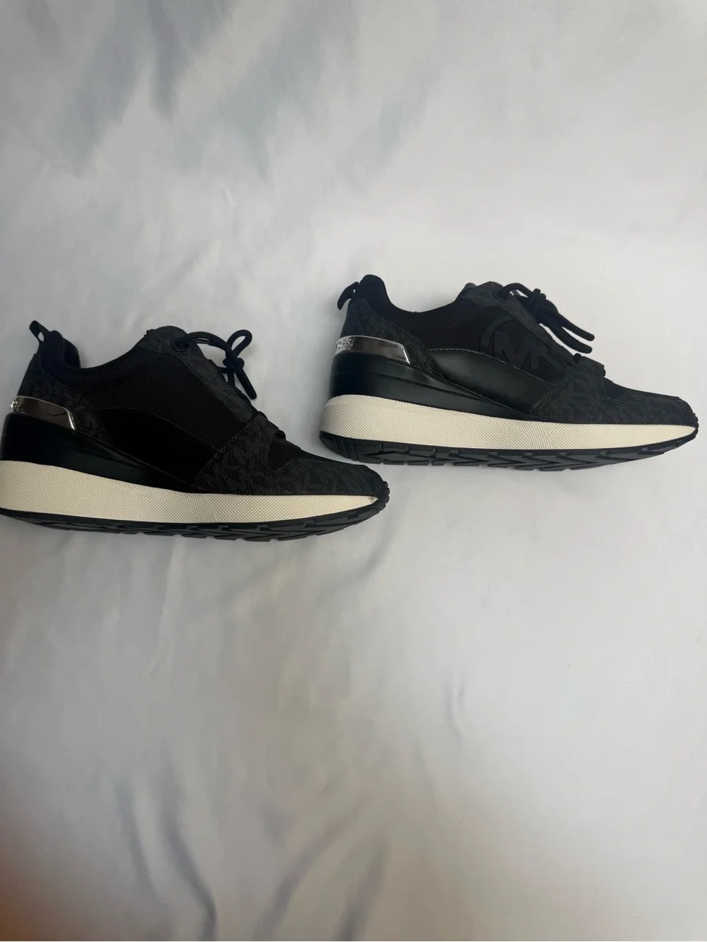 NEW Michael Kors Women’s Sami Zip Sneakers Black Multi Size 7.5M NWB Retail $130